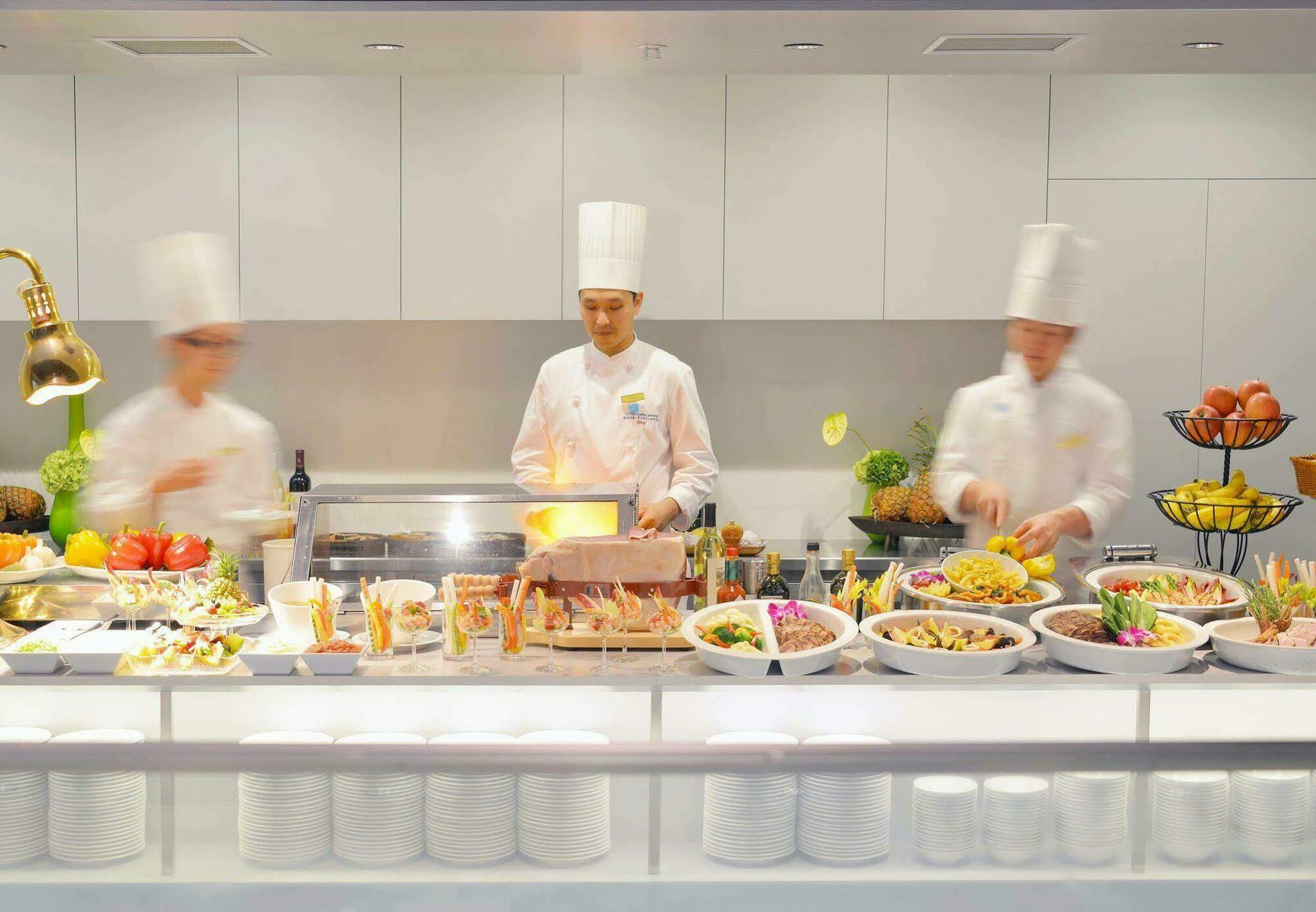 Courtyard By Marriott Tokyo Ginza Hotel Kültér fotó